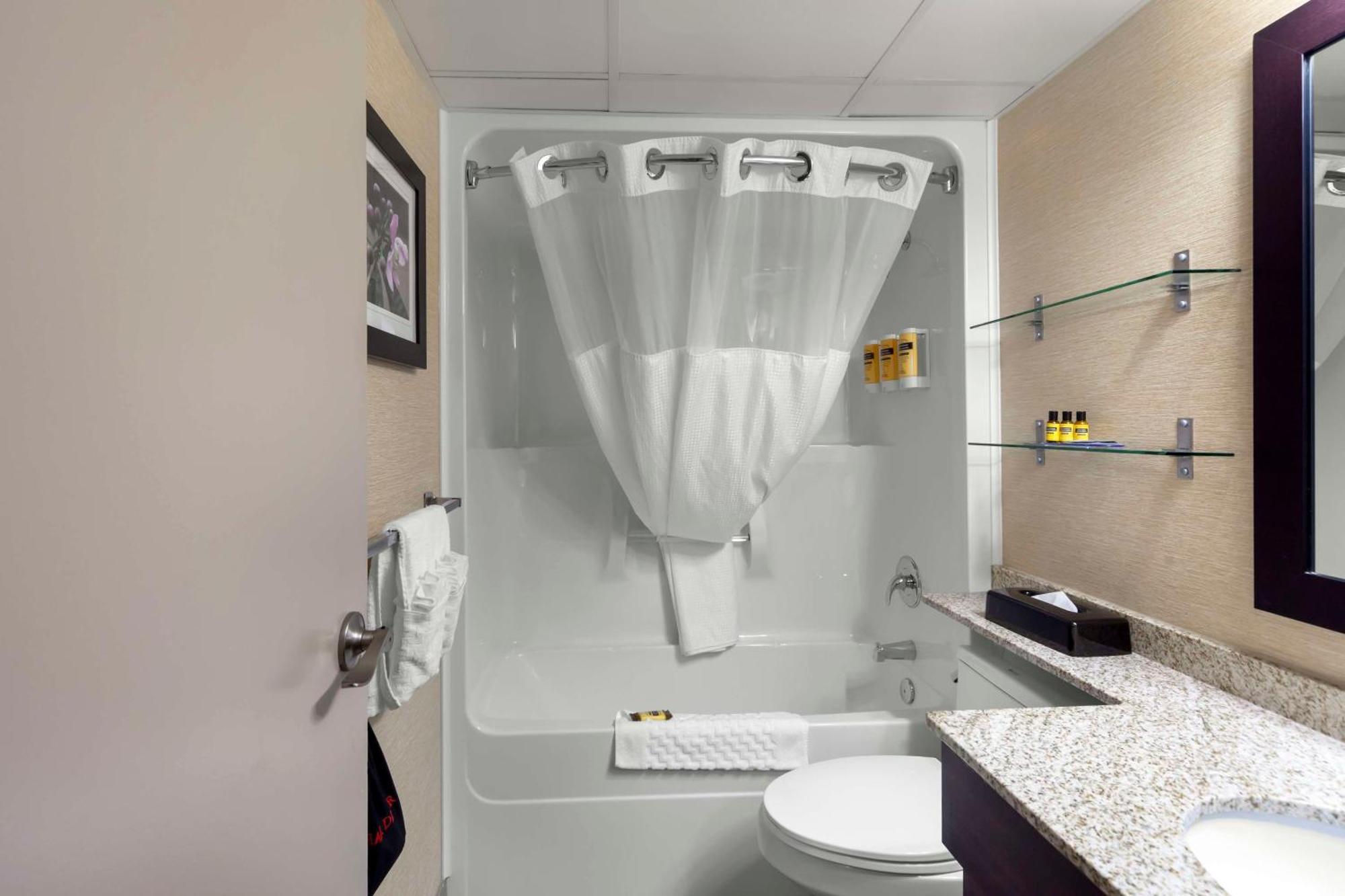 Best Western Plus City Centre Inn Edmonton Extérieur photo