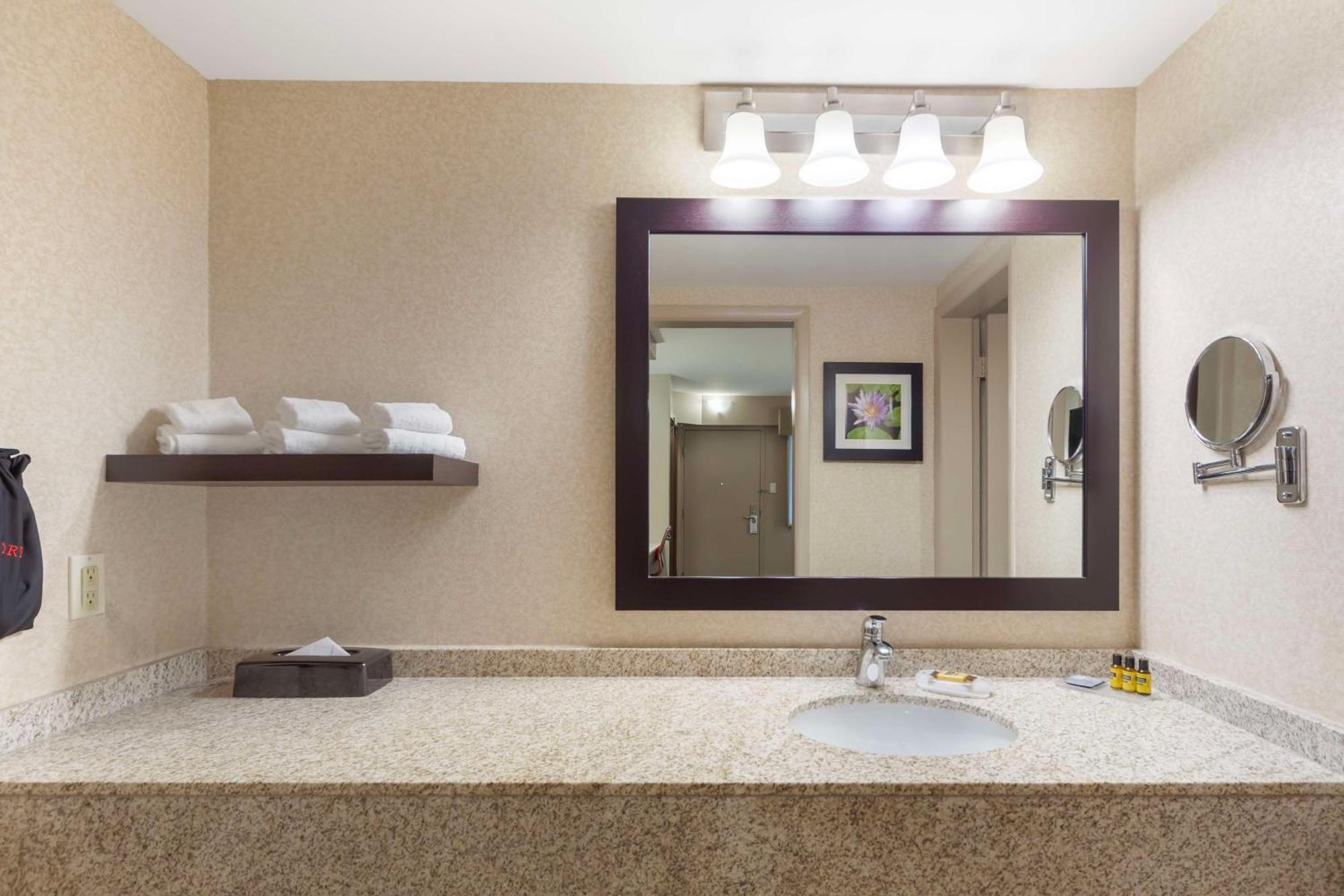 Best Western Plus City Centre Inn Edmonton Extérieur photo