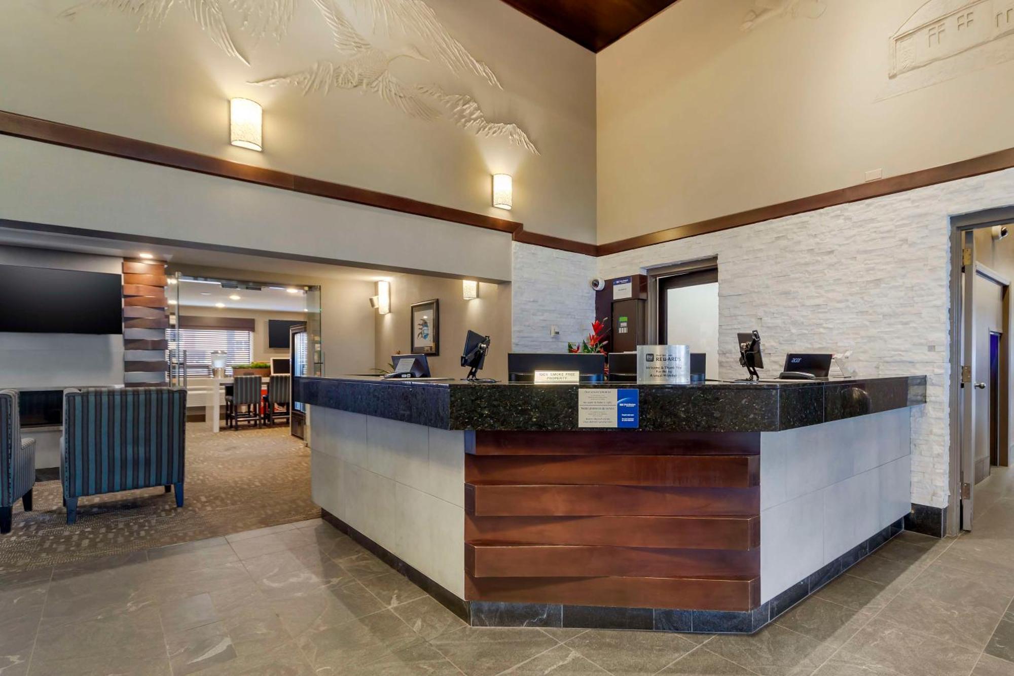 Best Western Plus City Centre Inn Edmonton Extérieur photo